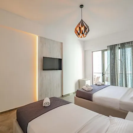 Starlight 2 * Sarandë